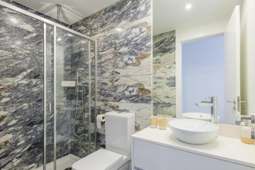 Ένα μπάνιο στο Apartamento Appartimao