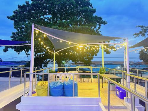 ภาพในคลังภาพของ Beach Home Pool Villa Bangsaray ในบางเสร่