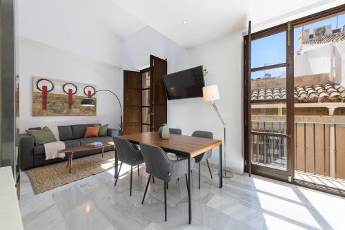 Pozos Dulces Penthouse in Malaga by Solaga Holiday Homes