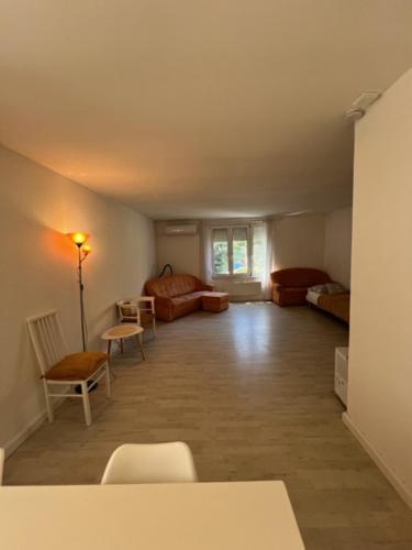 Posedenie v ubytovaní Sofi appartment