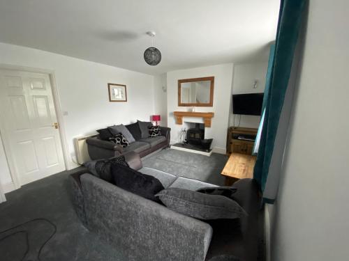 an overhead view of a living room with a couch at Antur Cottage in Blaenau-Ffestiniog