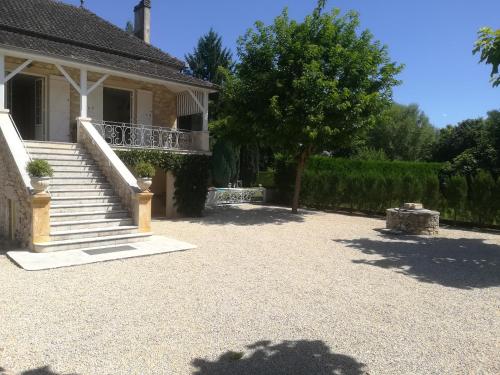 Fotografia z galérie ubytovania Maison d'Hôtes Bord du Lot v destinácii Viré