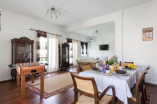 Athens Cozy Apartment 5 min to metro station