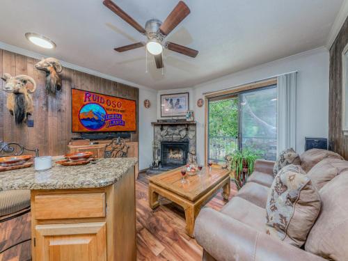 Et tv og/eller underholdning på Hunters Lodge