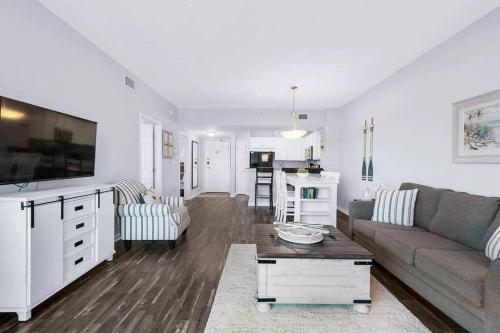 Modern 2-Bedroom Apartment Near Destin Beach photo 9