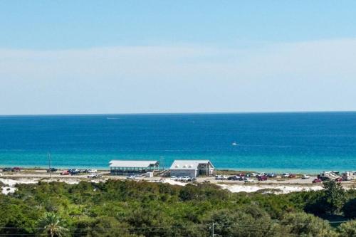 Modern 2-Bedroom Apartment Near Destin Beach photo 39