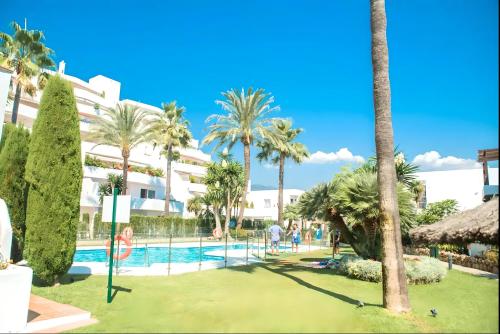 Gorgeous 2BR Apt. w/ Mountain View Puerto Banus