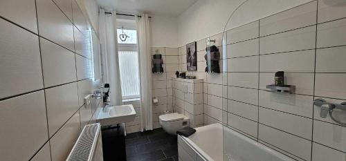 Hotelbetriebe Güldenhaupt GmbHにあるバスルーム