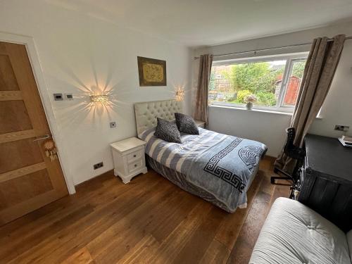Gallery image of Your Perfect Getaway with Hot Tub in Hale