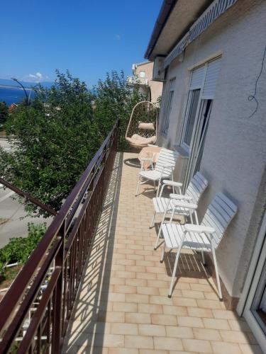 Balkón alebo terasa v ubytovaní Apartmani DENI