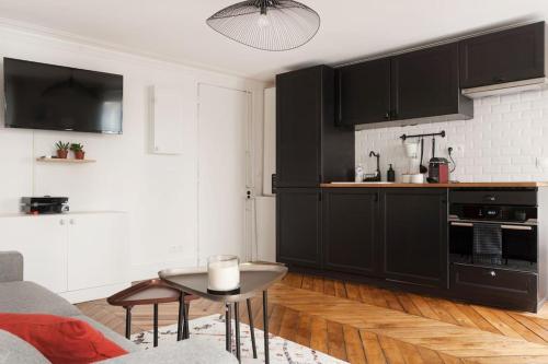 CUTE & COSY 1BDR  DE VILLE / LE MARAIS