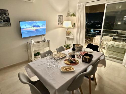 Μια τηλεόραση ή/και κέντρο ψυχαγωγίας στο Apart torre jacaranda 1