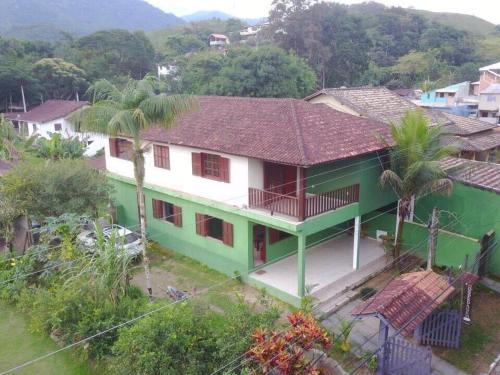 an aerial view of a house at Greenhouse in Sana