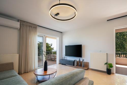 Televisyen dan/atau pusat hiburan di Tree Life Residence