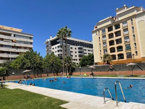 A 300 metros de la playa, Estepona – Precios actualizados 2023