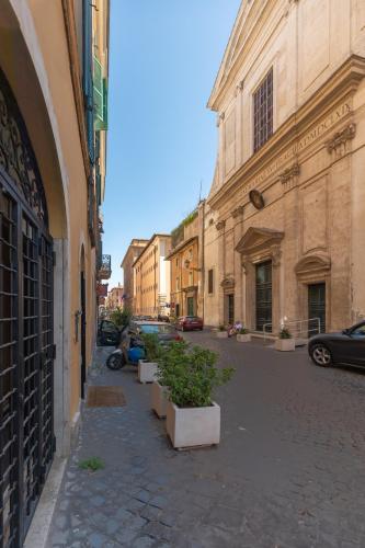 Via Giulia Charming Atelier apartment