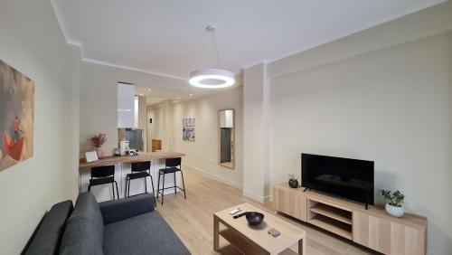 KYANA luxury