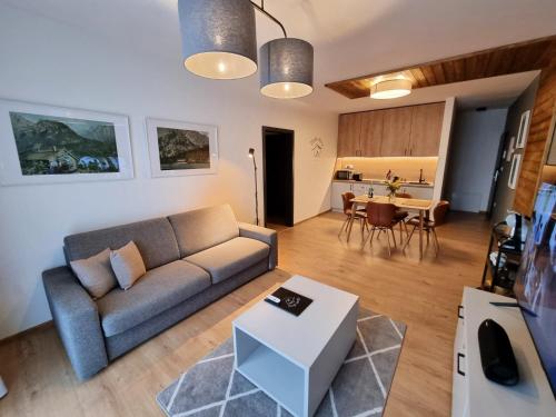 Χώρος καθιστικού στο Monte Amnis Apartment