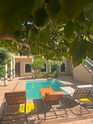 Piscina en o cerca de Riad Rime Garden Marrakech