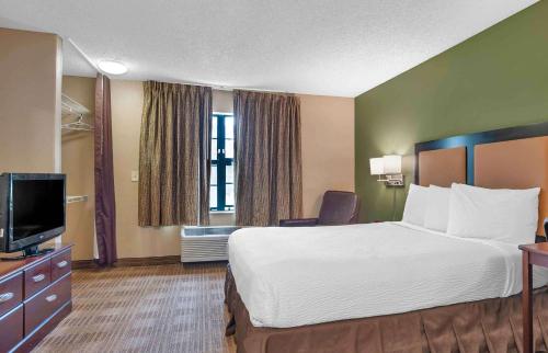Ένα ή περισσότερα κρεβάτια σε δωμάτιο στο Extended Stay America Suites - San Diego - Oceanside