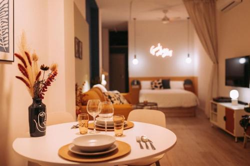 Park Central loft. Ruzzafa.