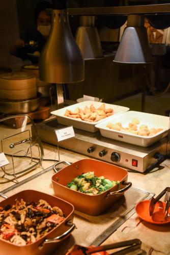 Mad på resortet eller i nærheden