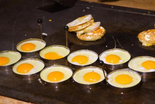 Mad på resortet eller i nærheden