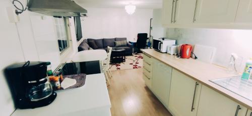 Dapur atau dapur kecil di Gjestehus i Tveit