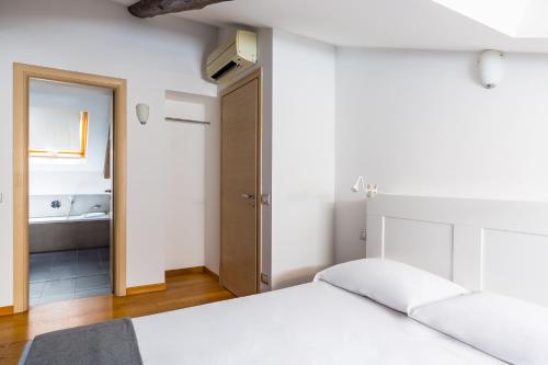Attico al Duomo by Napoliapartments