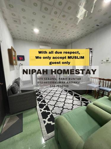 Гостиная зона в Nipah Homestay Parit Buntar