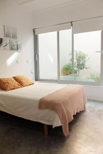 Design Apartment near City Center, Cool popular neighborhood