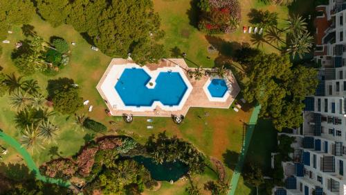Holiday home, with direct access to the beach, sea views and south facing, in Puerto Banús photo 2