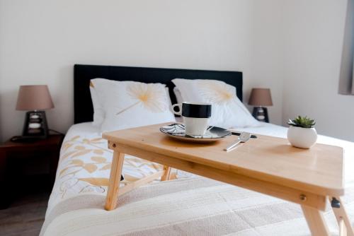 Galeriebild der Unterkunft Appartement moderne central avec piscine, garage privé et terrasse sud in Uzès