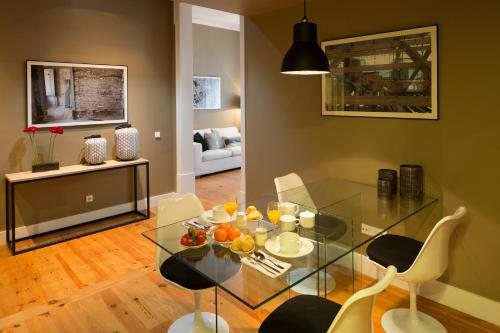 Stylish City Centre Apartment in Cais do Sodré, Lisbon, Near Nightlife & Metro, 1B - TTL281