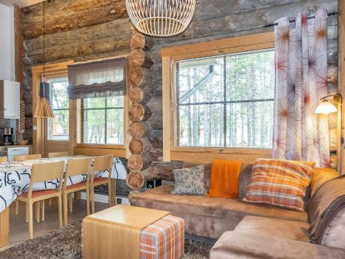 Posezení v ubytování Holiday Home Kuukkahainen by Interhome