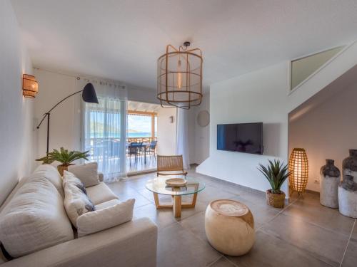 Duplex de Luxe 3 Chambres Accès Plage - Piscine - FR-1-734-2