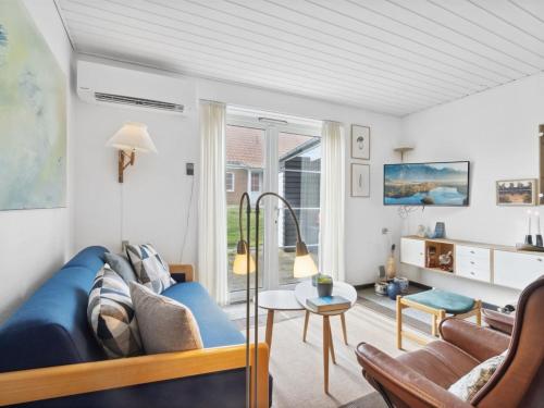 Posezení v ubytování Holiday Home Ubbe - 200m from the sea by Interhome