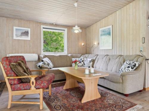 Et opholdsområde på Holiday Home Uta - 500m to the inlet in The Liim Fiord by Interhome