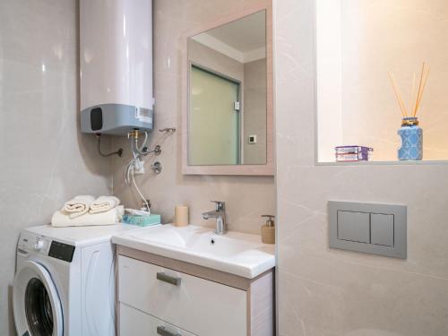 Apartment Martina by Interhome