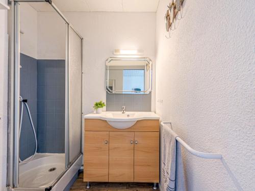 Apartment Front de Mer-24 by Interhome