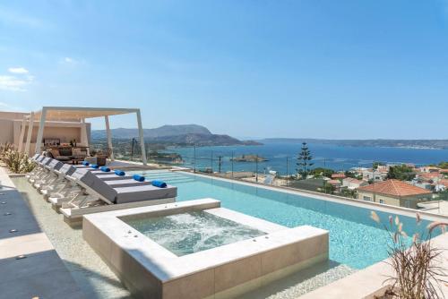Bazén v ubytování Seaview Lux by PosarelliVillas nebo v jeho okolí