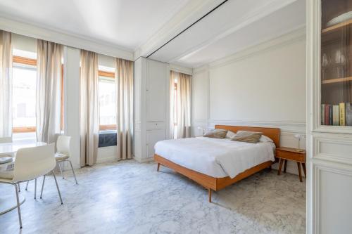 White Suite in Rome