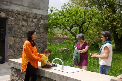  Zove Rural Cottage with garden views -  Room  picture :   Shower    Hairdryer    Iron                           