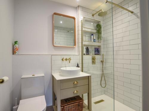 Koupelna v ubytování Coastal View