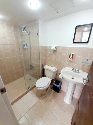 Gallery image of 3 BR Condo, Playa y Surf, especial para familias Costa Linda 4-19 in Jacó