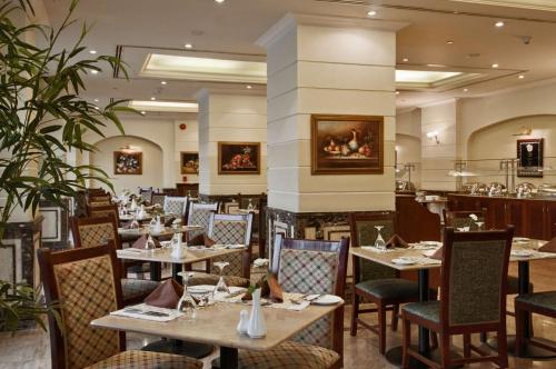 Restaurace v ubytování Hilton Cairo Zamalek Residences