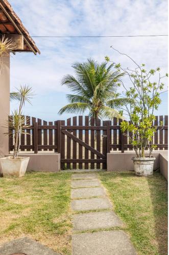 Loft 102 - Espaço Praia Aptosにある庭