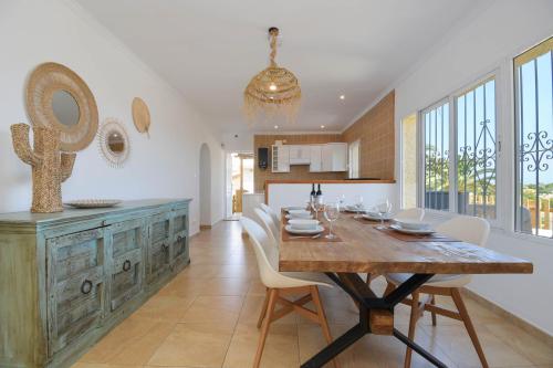 Villa La Perla Calpe with Seaview & large pool