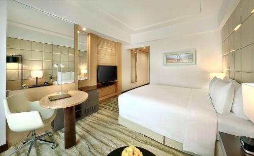 Katil atau katil-katil dalam bilik di DoubleTree by Hilton Hotel Riyadh - Al Muroj Business Gate
