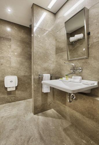 King Room - Mobility Access